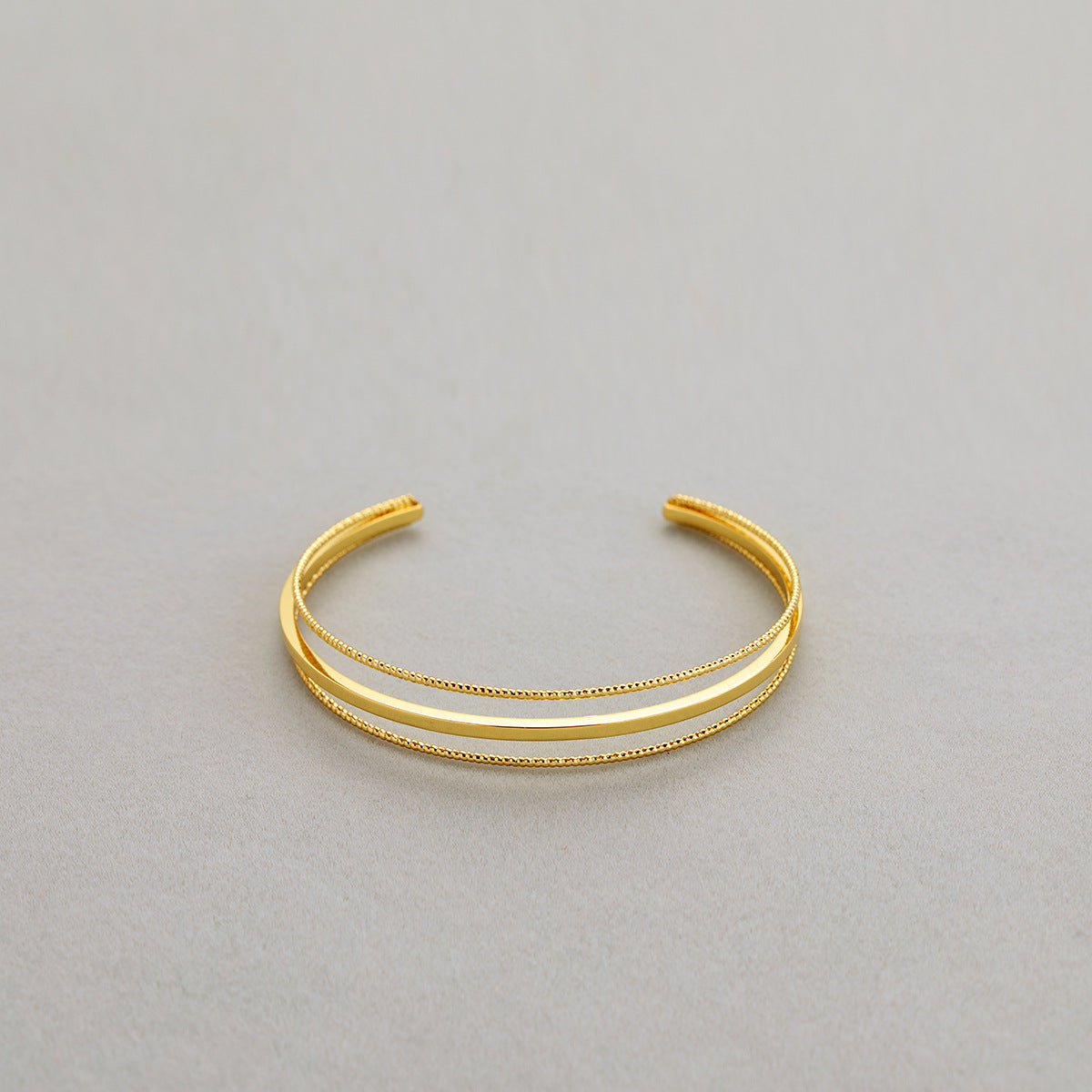 ALODIA  BRACELET IN BRASS WITH 18K GOLD FINISH ADJUSTABLE
